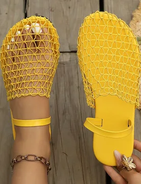 Nuevas sandalias planas de estilo europeo y americano con tiras de red, cómodas sandalias de playa caladas para mujeres EUR41 - Shein - FashionsVida