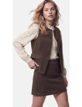 Chaleco de mujer de pana con cierre mediante botones - Pieces - FashionsVida