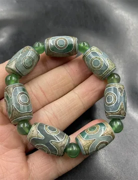 Tibetan-style vintage green three-eye dzi bead , old agate bracelet - Aliexpress - FashionsVida