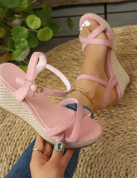 Sandalias de cuña de verano para mujer, cómodas y de moda, con diseño versátil y hueco en forma de cruz, de tacón alto tipo romano con punta abie - Shein - FashionsVida