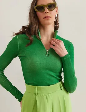 Women's Slim Fit Ribbed Zip Neck Stretch Top in Green Size: Medium - Green - Size: M - HOXTON GAL - FashionsVida
