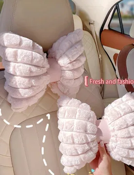 Almohada para el cuello del reposacabezas del coche, diseño de lazo de felpa suave, cojín cómodo para el asiento del coche en invierno, almohada de - Shein - FashionsVida