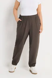Women's Balloon Trousers in Chocolate Size: 30-32 - Chocolate - Size: 30-32