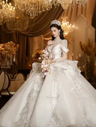 A new heavy-duty luxurious strapless main fabric chiffon dress