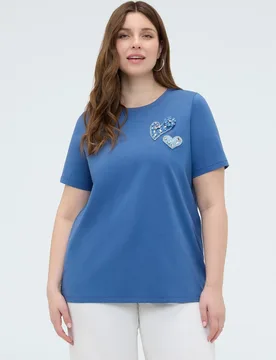Camiseta de mujer de algodón con corazones y estrás aplicaciones decorativas en forma de corazón en la parte delantera - Fiorella Rubino - FashionsVida