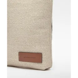 Bolso de mano de mujer con bordado y textura de rafia