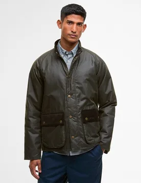 Chaqueta de hombre encerada con cuello alto - Barbour - FashionsVida