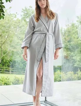 Women's 'Armoury Grey' Herringbone Cotton Twill Dressing Gown in Light Grey Size: XS - Light Grey - Size: XS - British Boxers - FashionsVida