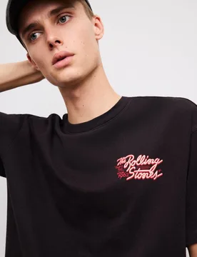 Camiseta manga corta licencias música ROLLING STONES - Green Coast - FashionsVida