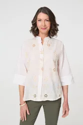 Women's Floral Embroidered Texture V-Neck Blouse in White Size: Small - White - Size: S