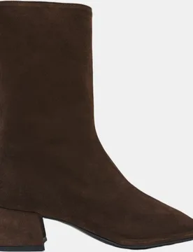 Botines de mujer en ante con tacón ancho - ALOHAS - FashionsVida