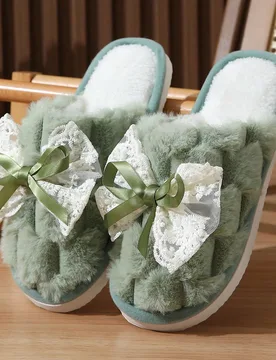 Pantuflas de casa lindas para niñas con lazo de encaje, ligeras y silenciosas, cálidas para el piso, casuales y afelpadas para otoño/invierno - Shein - FashionsVida