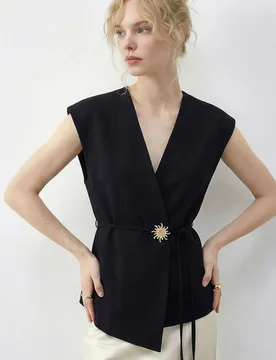 Womens Belted V-Neck Crepe Waistcoat - Black - Size Small - Bianco Lucci - FashionsVida