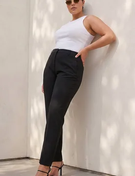 Women's Curve Straight Leg Trouser in Black Size: 30-32 - Black - Size: 30-32 - Roman - FashionsVida