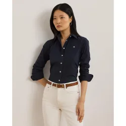 Camisa blanca de mujer con manga larga