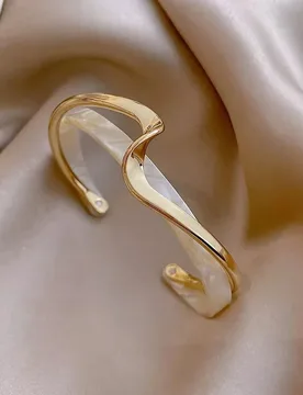 Summer White Shell Plate Bracelet Curved Metal Women's Fashion Bracelet Geometric C-shaped Open Bracelet Jewelry Gift - Aliexpress - FashionsVida