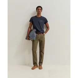 Pantalones de hombre de corte regular fit