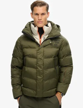 Superdry Herren Ski Sport Steppjacke Kaki - Größe: L - 369.99 - FashionsVida