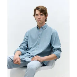 Camisa denim lavada de manga larga de hombre