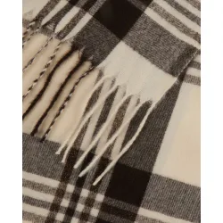 Bufanda con flecos estampado tartán