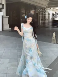 Oil painting lace swing neck drape halter dress and flowing fishtail
