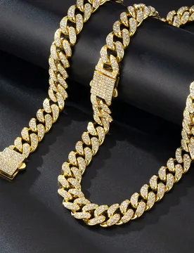 Set unisex de collar y pulsera combinados, de 13 mm, llenos de diamantes de imitación, de estilo hip-hop elegante, de color dorado, en caja de regalo - Shein - FashionsVida