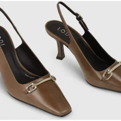 Zapatos de salón destalonados de mujer en piel