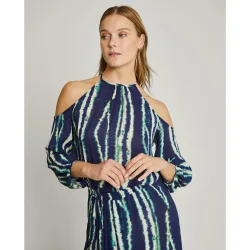Blusa de mujer estampada con cut out en los hombros