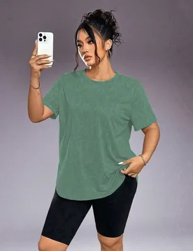 Pieza Camiseta deportiva casual de talla grande para mujer, cuello redondo con bajo curvo, para verano 3XL - Shein - FashionsVida