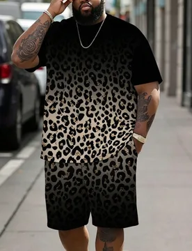 Conjunto de 2 piezas de ropa de calle para hombre de talla grande, camiseta con estampado vintage, serie de ropa deportiva casual minimalista para hom - Shein - FashionsVida