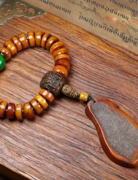 Tibetan old cow bracelet, hand-held, distressed yak bone barrel beads, six-character mantra, three-way connector, collectib - Aliexpress - FashionsVida