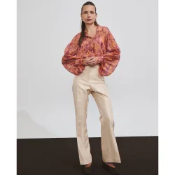 Camisa de mujer con estampado abstracto