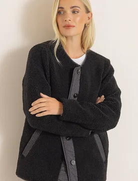 Women's Reversible Teddy Borg & Padded Jacket in Black Size: XL - Black - Size: XL - Klass. - FashionsVida