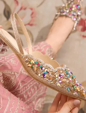 Zapatos de tacón de mujer elegantes y de moda con cristales, punta con láser y strass, zapatos de tacón alto para mujeres, adecuados para banquetes - Shein - FashionsVida