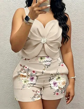 Conjunto casual diario de top y shorts con decoración floral 3D para mujer talla grande 3XL - Shein - FashionsVida