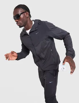 Mens Giacca Stride Plus - Nero, nero nero Uomo taglia XXL - Nike - FashionsVida