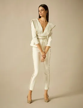 Pantalones pitillo de top manga francesa y pasamanería en contraste y pantalón tobillero - Sonia Peña - FashionsVida