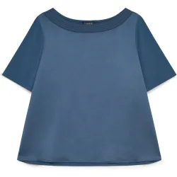 Camiseta de mujer con escote barco y manga corta