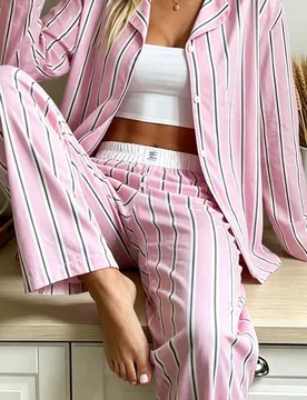 Piezas Conjunto de pijama de mujer con cuello en pico y manga larga, ropa de dormir y de estar en casa cómoda y casual - Shein - FashionsVida