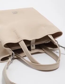 Bolso de mano de mujer chihuahua grande tejido - Bimba y Lola - FashionsVida