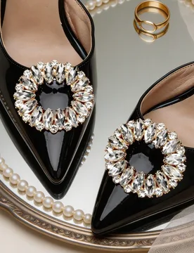 Piezas Accesorios desmontables DIY para zapatos, hebilla cuadrada de metal dorado con strass, hebilla redonda con forma de flor para zapatos de tacón - Shein - FashionsVida