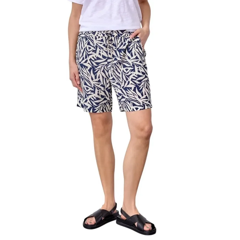 Liva Shorts Navy Pattern XL Women - Redgreen - FashionsVida