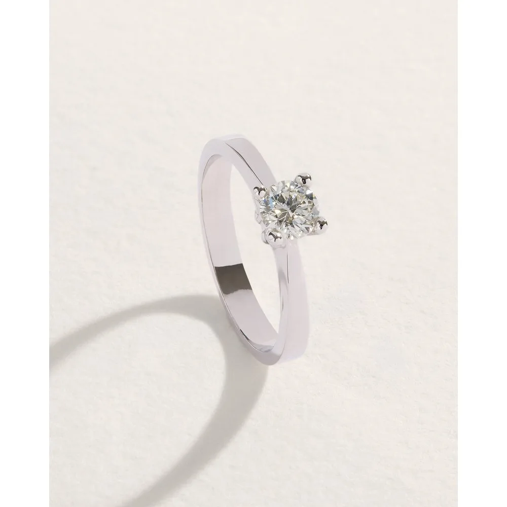 Anillo solitario de oro con diamantes - El Corte Inglés - FashionsVida