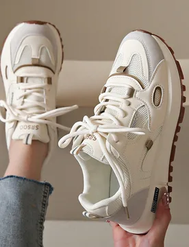Nuevas zapatillas con suela gruesa, versátiles zapatillas de malla beige gruesas, zapatos casuales de parchwork caqui para exteriores, para todas las - Shein - FashionsVida