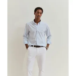Camisa de hombre en algodón de corte regular con rayas en color