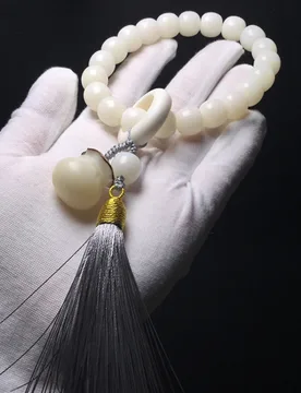 Old-style Bodhi Root Bead Handheld Rosary with Cow Bone Loop and Fortune Bag Design - Aliexpress - FashionsVida