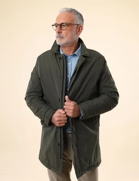 Chaqueta de hombre 100% poliéster en - Wickett Jones - FashionsVida