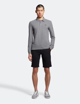 Men's Chino Shorts in Jet Black - Lyle & Scott - FashionsVida
