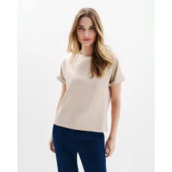 Camiseta de mujer con manga corta remangada y cuello redondo