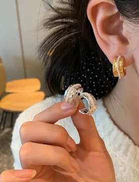 Fashion Light Luxury Irregular Metal C Shaped Hoop Earrings for Women Elegant Imitation Pearl Circle Geometric Earrings Jewelry - Aliexpress - FashionsVida